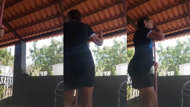 Old granny Dona Teresa gets her asshole gapped