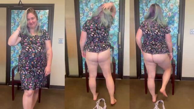 A sexy woman showed her ass in the office, it went viral