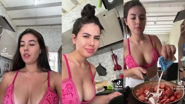 TS Carla Novaes and trans beauty Evelyn in a hot photo shoot