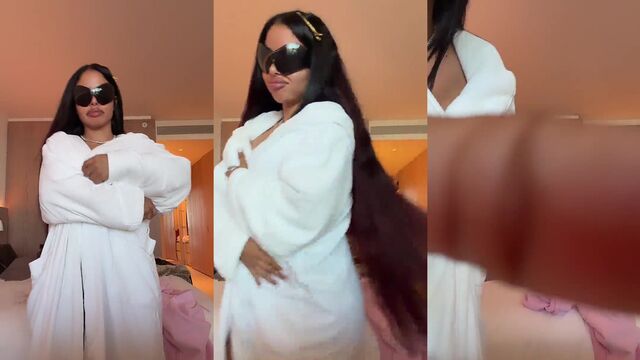 A delicious Dominican chick to fuck against the wall