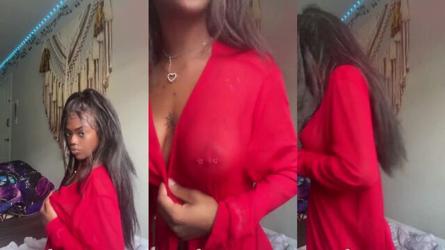 Petite ebony chick twerks and shows her slim body on Clapper Live
