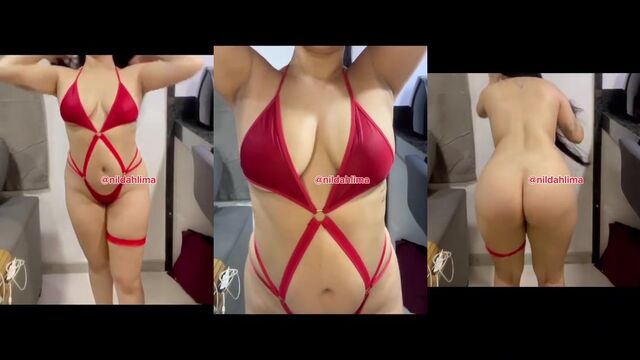 A famous little girl from Facebook exposing herself and giving her pussy to the eater