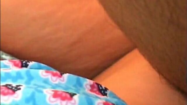 Пара занимается сексом на природе [720p]