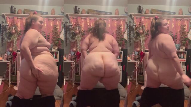 The sweet girl is looking for a sugar daddy to satisfy her
