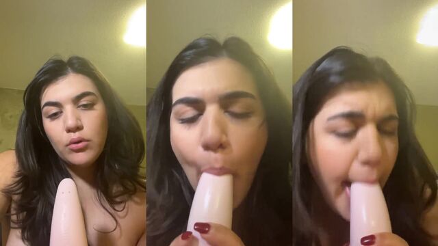 A chubby woman pees her jeans and rubs her pussy with the wet fabric