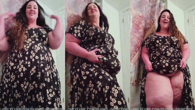 A fat princess removes her clothes and dances in a seductive manner