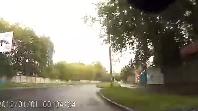 Сбили подростка на ул. Галичская район дома 98. (360p).mp4