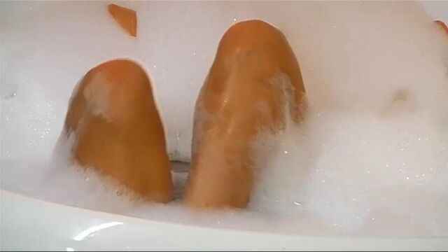 Jessica Paszka Promi BB GER Bath 10.09. (2016) HD 720 TITS