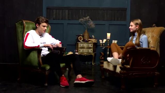 [Dаня Vegas] Лиза Василенко - о Сексе, казусах с бабушкой и трусах с вибратором (часть 2) // Vegas View