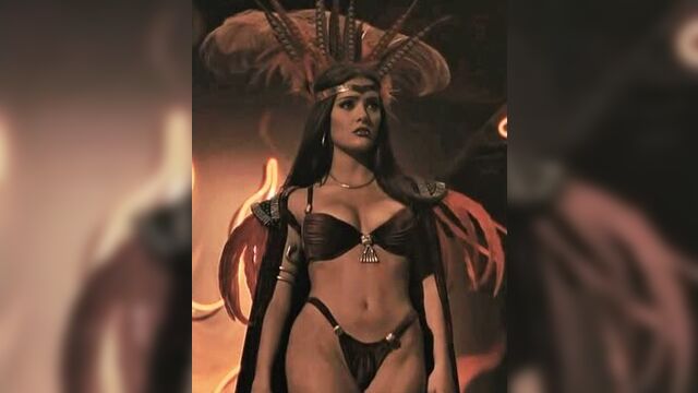 Танец Сальмы Хайек (От заката до рассвета) / Salma Hayek со змеёй под "After dark"