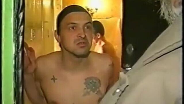 Здесь людей ебут [ аморальный грабеж на случай важных переговоров мем прикол порно секс 18+ ] И очень даже неплохо