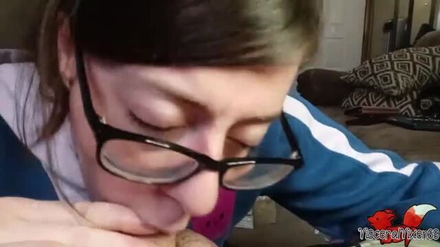 Секси Гифки | Porn Порно Gif Гиф| Лучшие Порно Гифки 18+ OC: I just can't help myself when it comes to sucking on a cock!