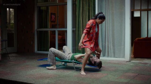 Naomi Higgins, Olivia Junkeer - Why Are You Like This s01e01-06 (2021) HD / Наоми Хиггинс, Оливиа Йункеер - В чём причина