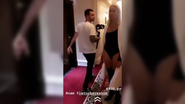 Елена Летучая засветила подкаченую попу голые знаменитости блогерши без одежды в сексуальном боди порно Ревиззоро разделась